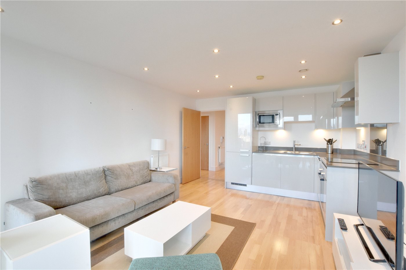 Reception/Kitchen